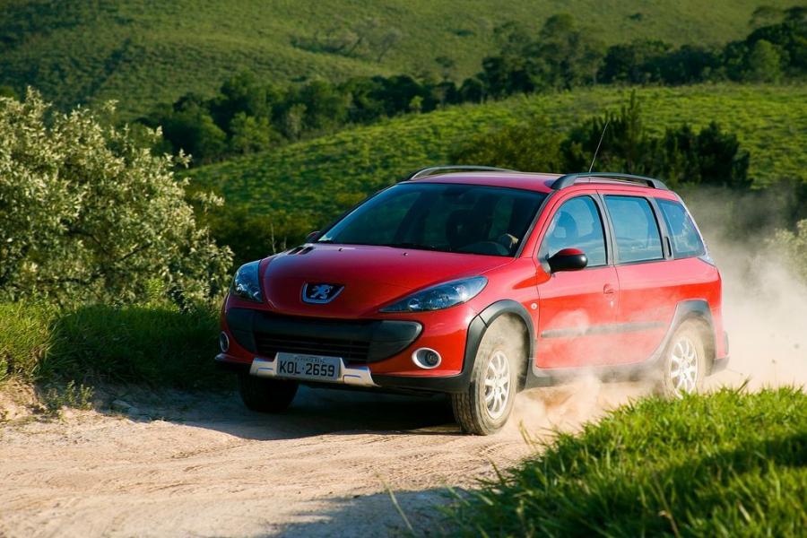  Peugeot 207 Escapade 2009 года  (фото 11 из 47)